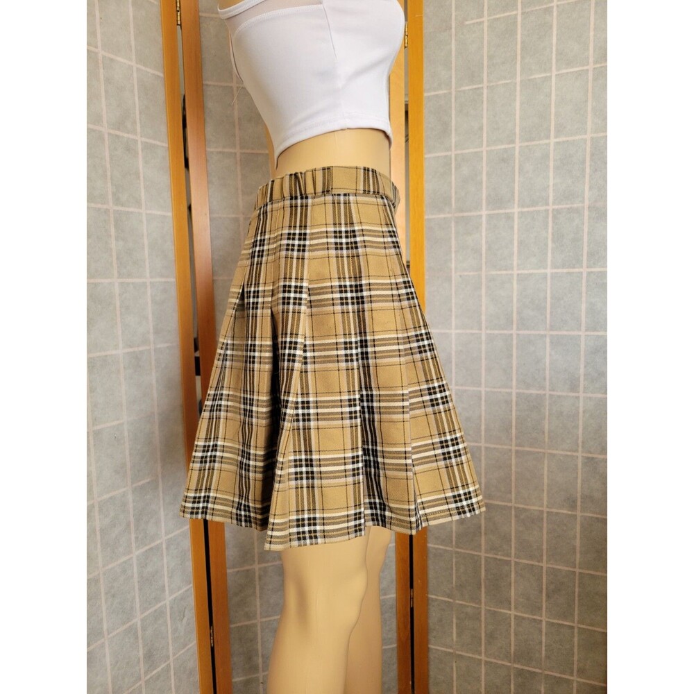 M Wild Fable Tan, Black, White Plaid Pleated Skirt Broken Zipper - Picture 2 of 9
